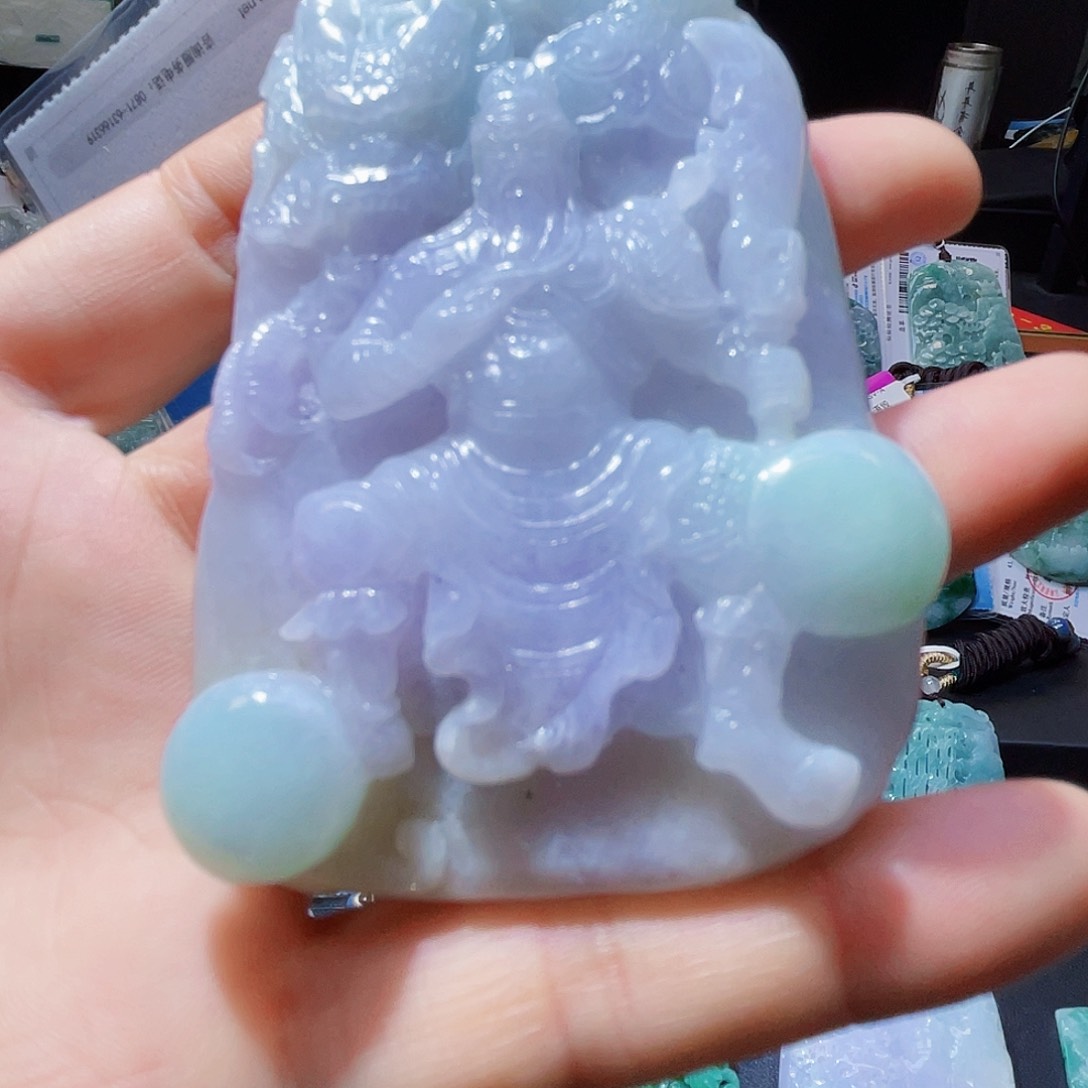 颈饰未镶嵌翡翠自*人一