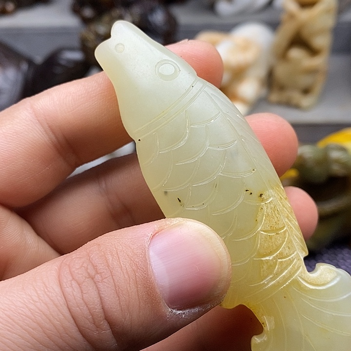 未镶嵌蛇纹石玉颈饰