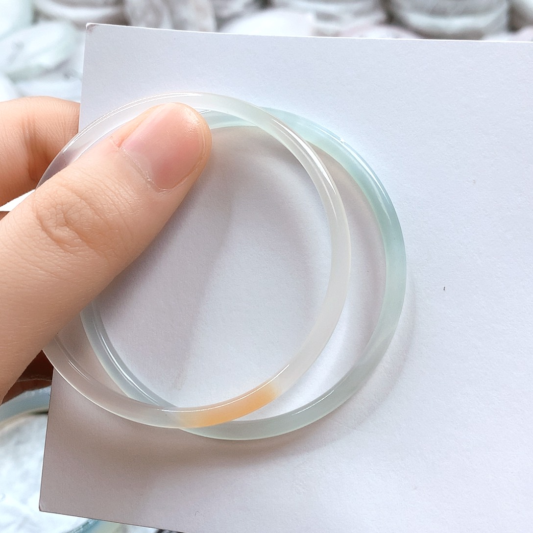 玛瑙/玉髓手镯未镶嵌57