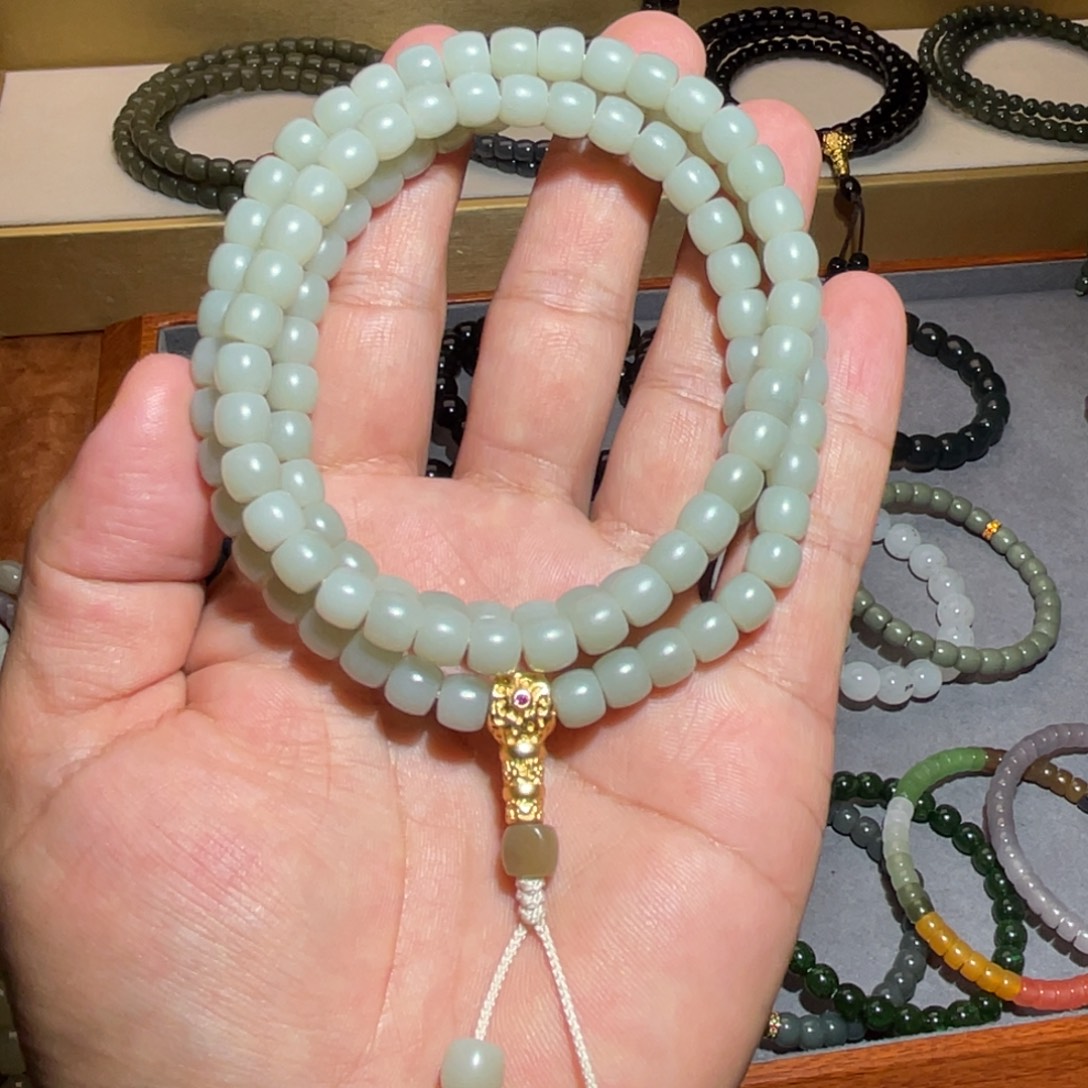 和田玉未镶嵌手链