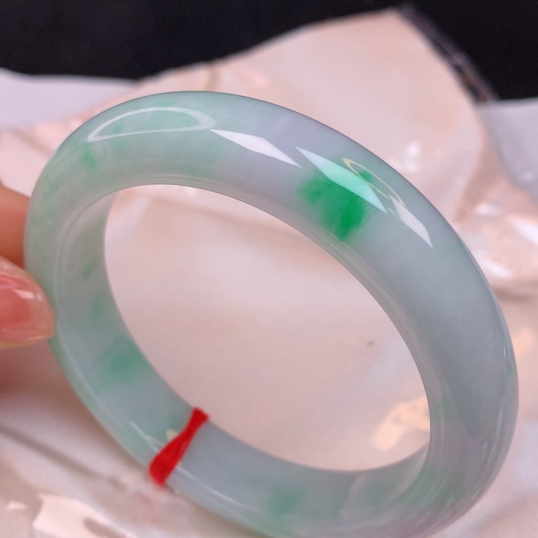 【闪购商品】翡翠手镯未镶嵌57翡翠手镯