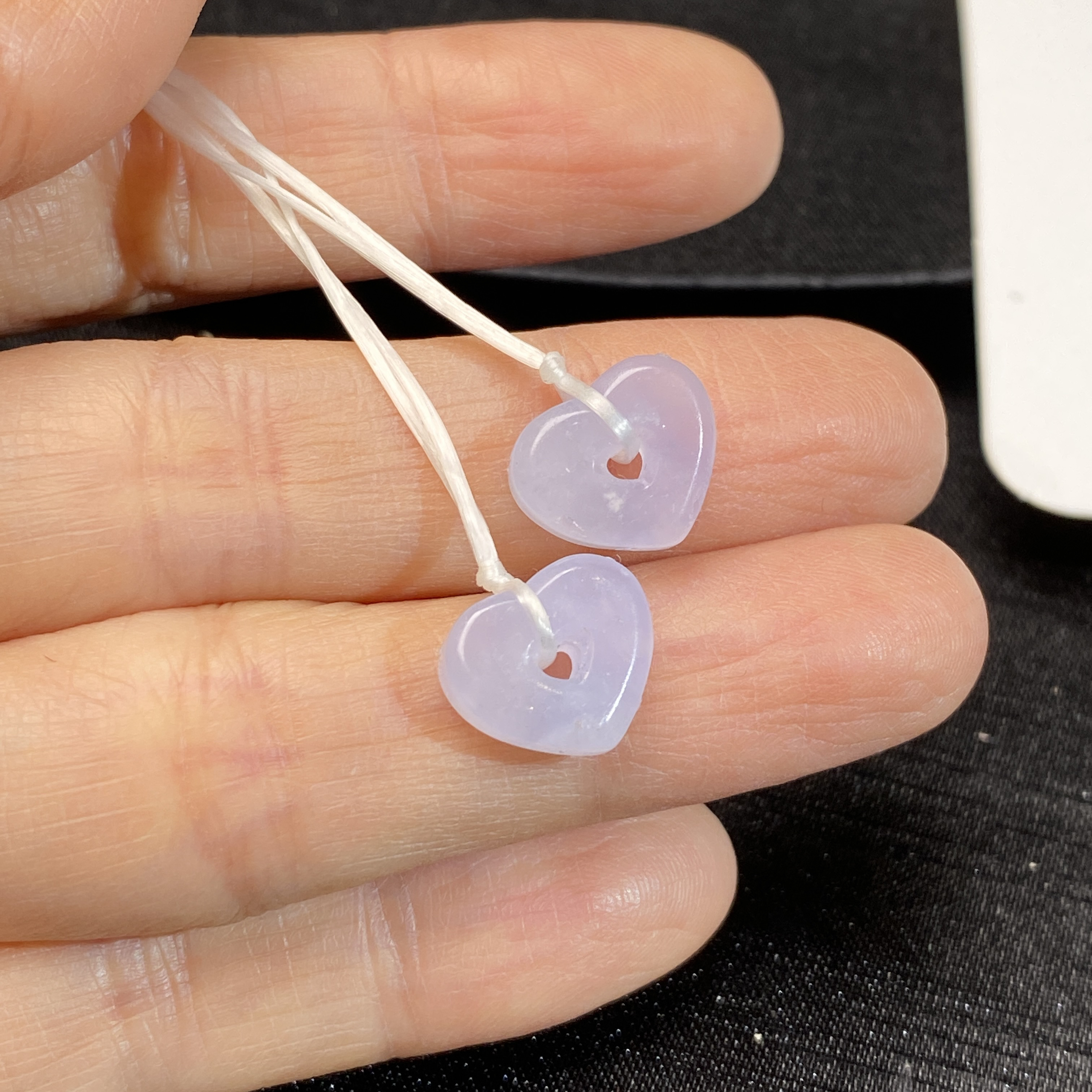 冰种淡紫心形扣翡翠 可做耳坠 种老色好 冰透水润 上身精致