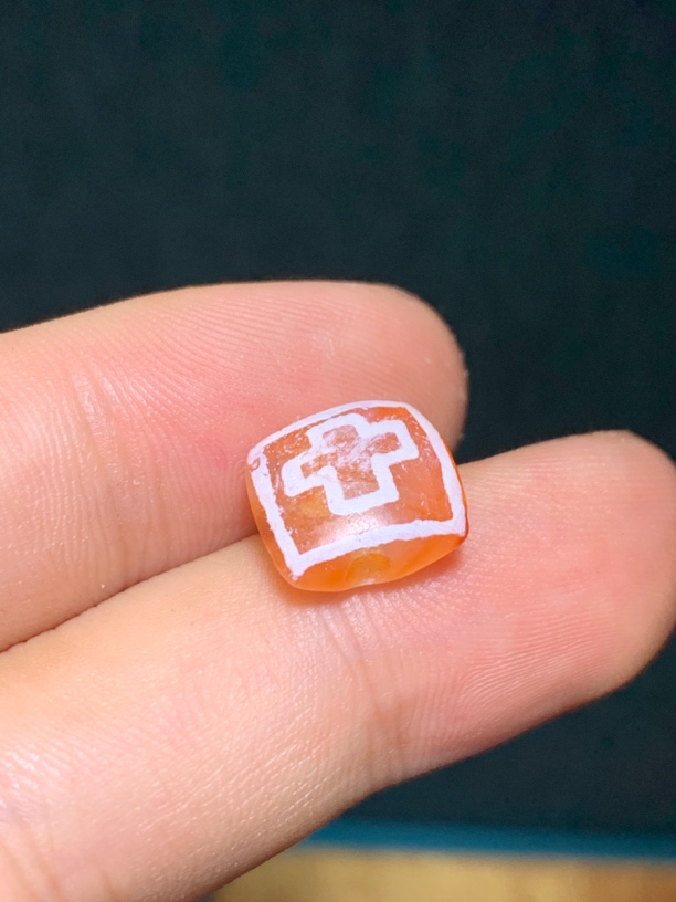 西亚古珠之镶饰红玉髓