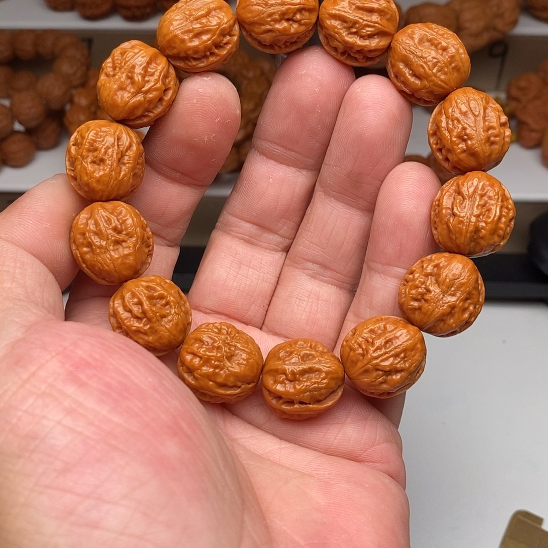 木质文玩核桃1.8金蝉