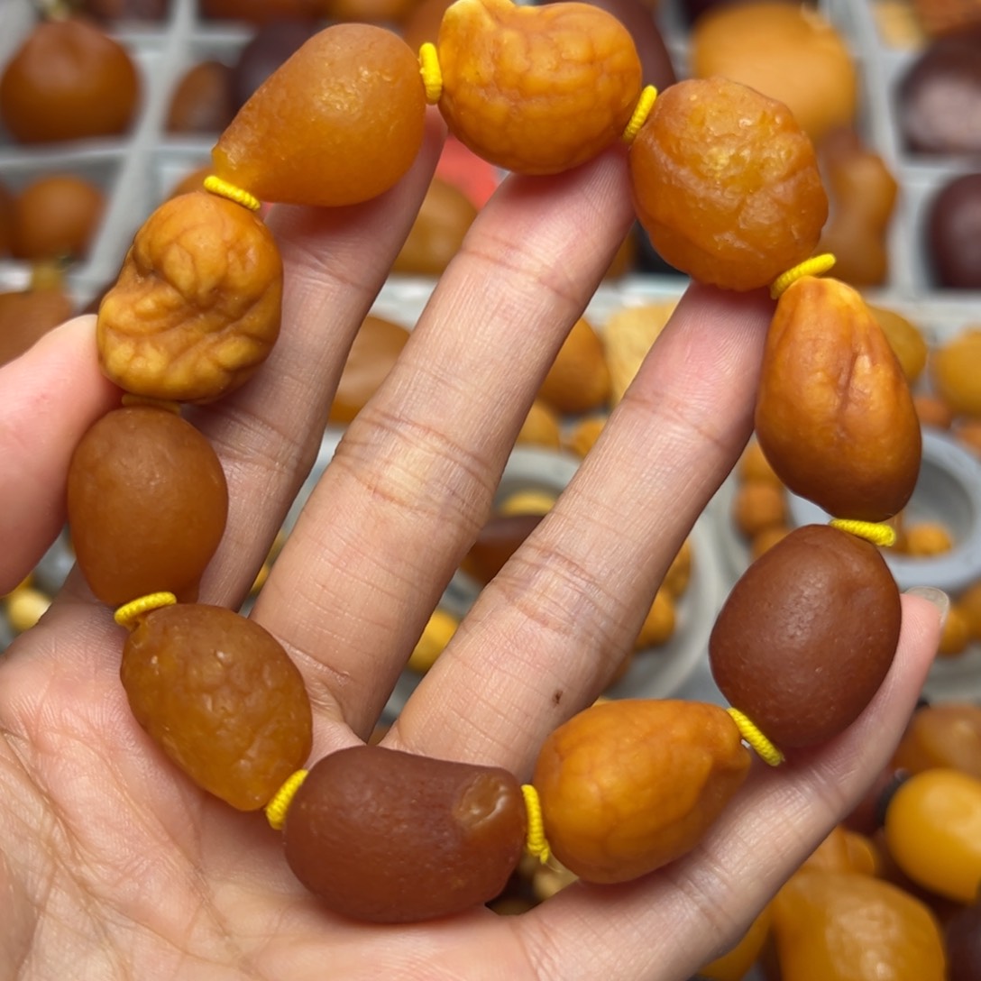 琥珀裸石未镶嵌天然蜜蜡
