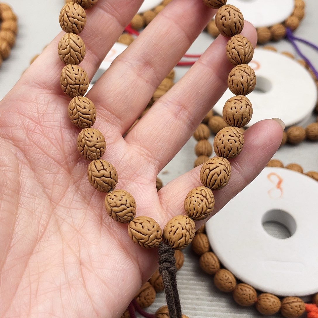 姿***乙0.93尺寸野生桃核手持