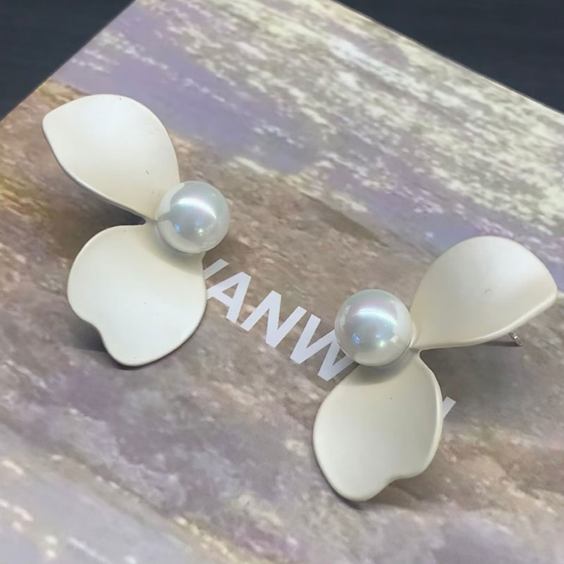 铜合金锆石耳饰 两瓣海珠简约耳钉01ED703