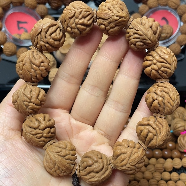 森***林桃核把件豹子头手持22➕尺寸13颗