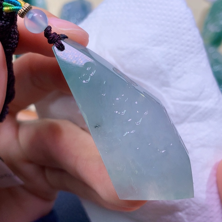 翡翠未镶嵌吊坠(不含链) 6775