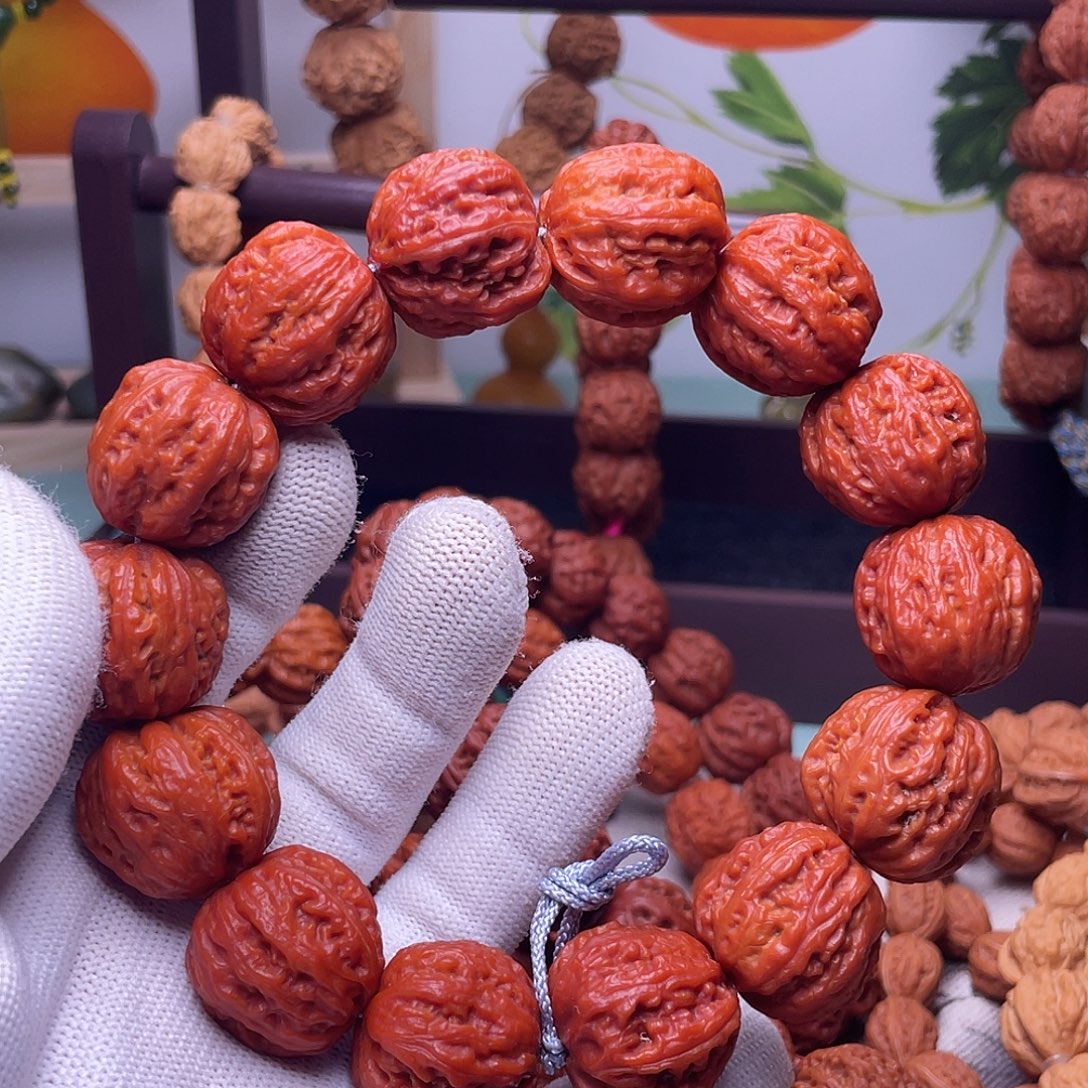 文玩核桃手串秋子