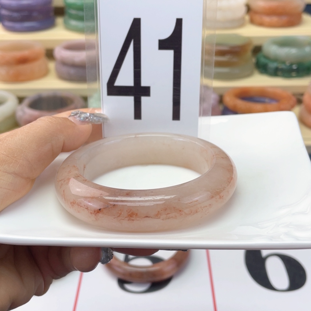 石英质玉未镶嵌手镯