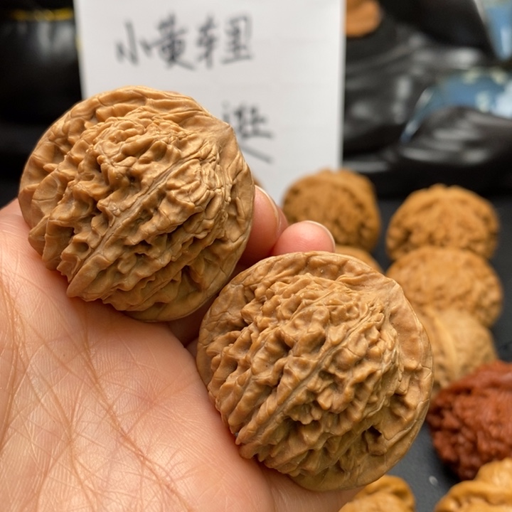 文玩核桃吊坠汉高楼40尺