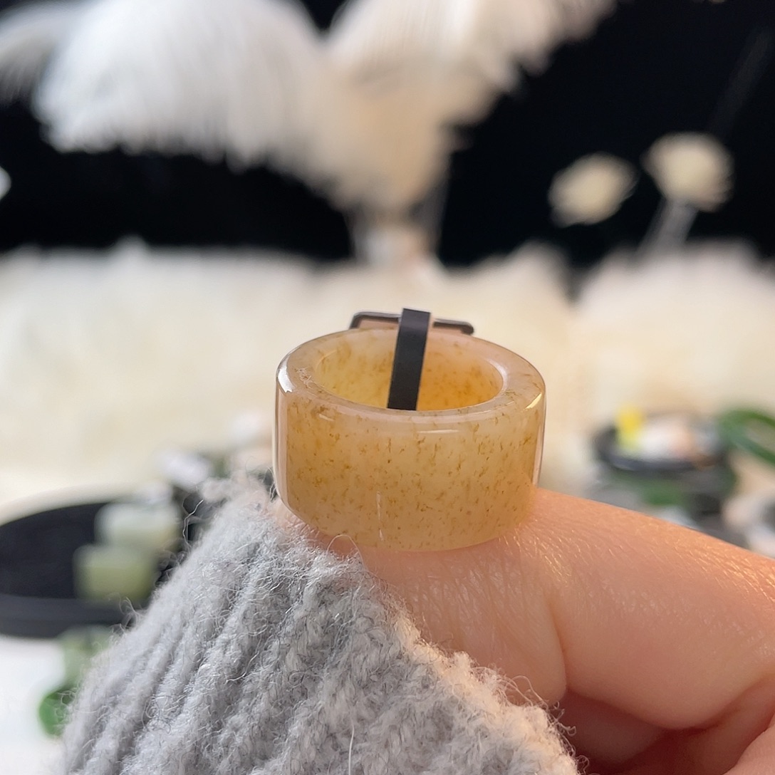 和田玉未镶嵌戒指k46桂花糖直切17.1mm