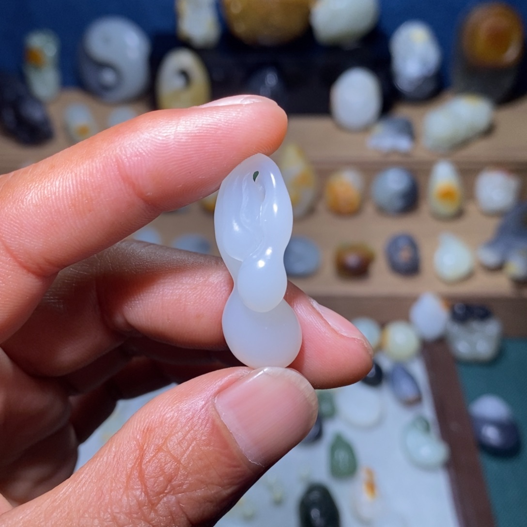 和田玉吊坠(不含链)未镶嵌