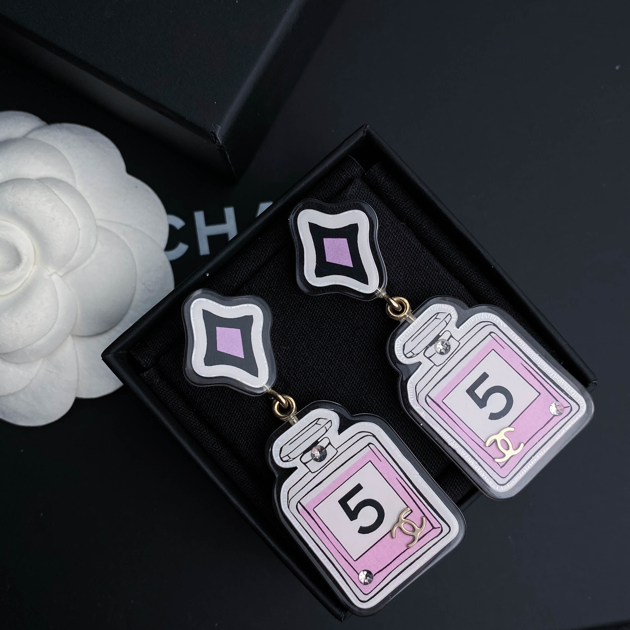 99新 Chanel/香奈儿 FL闲置漫画系列粉色5号香水瓶造型 耳环S6474