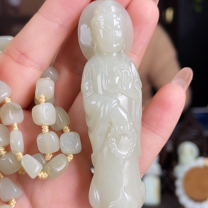 和田玉未镶嵌颈饰定制发货