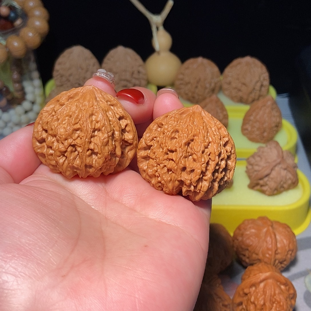 吊坠文玩核桃虎头王