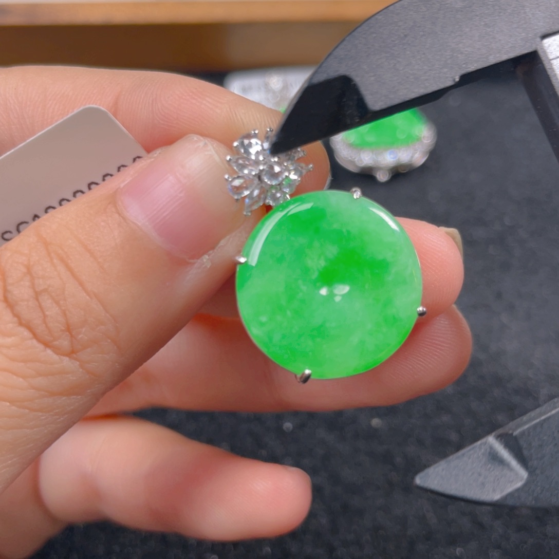 翡翠颈饰银S925镶嵌b n n n n