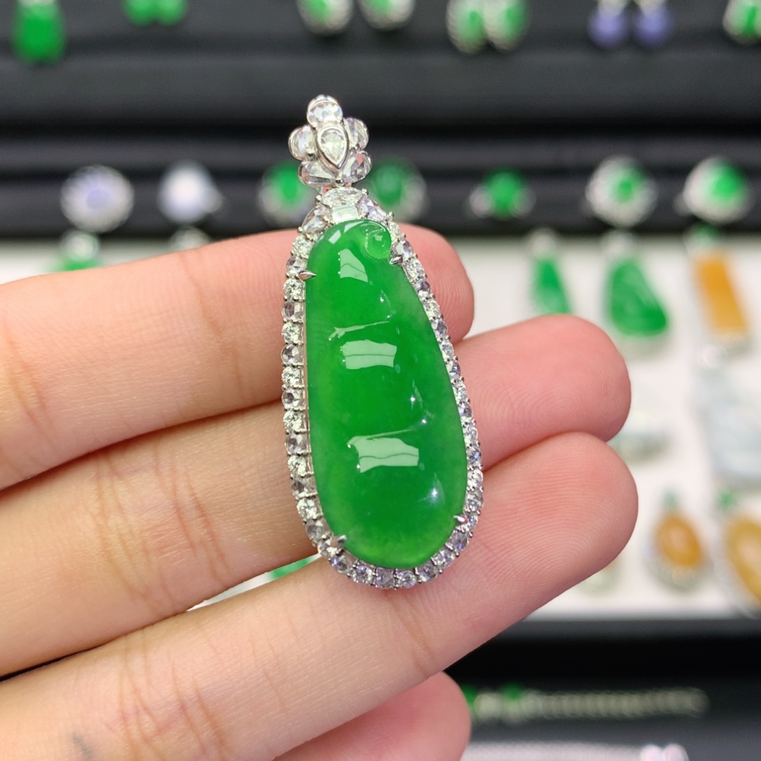 翡翠18K金镶嵌吊坠(不含链)