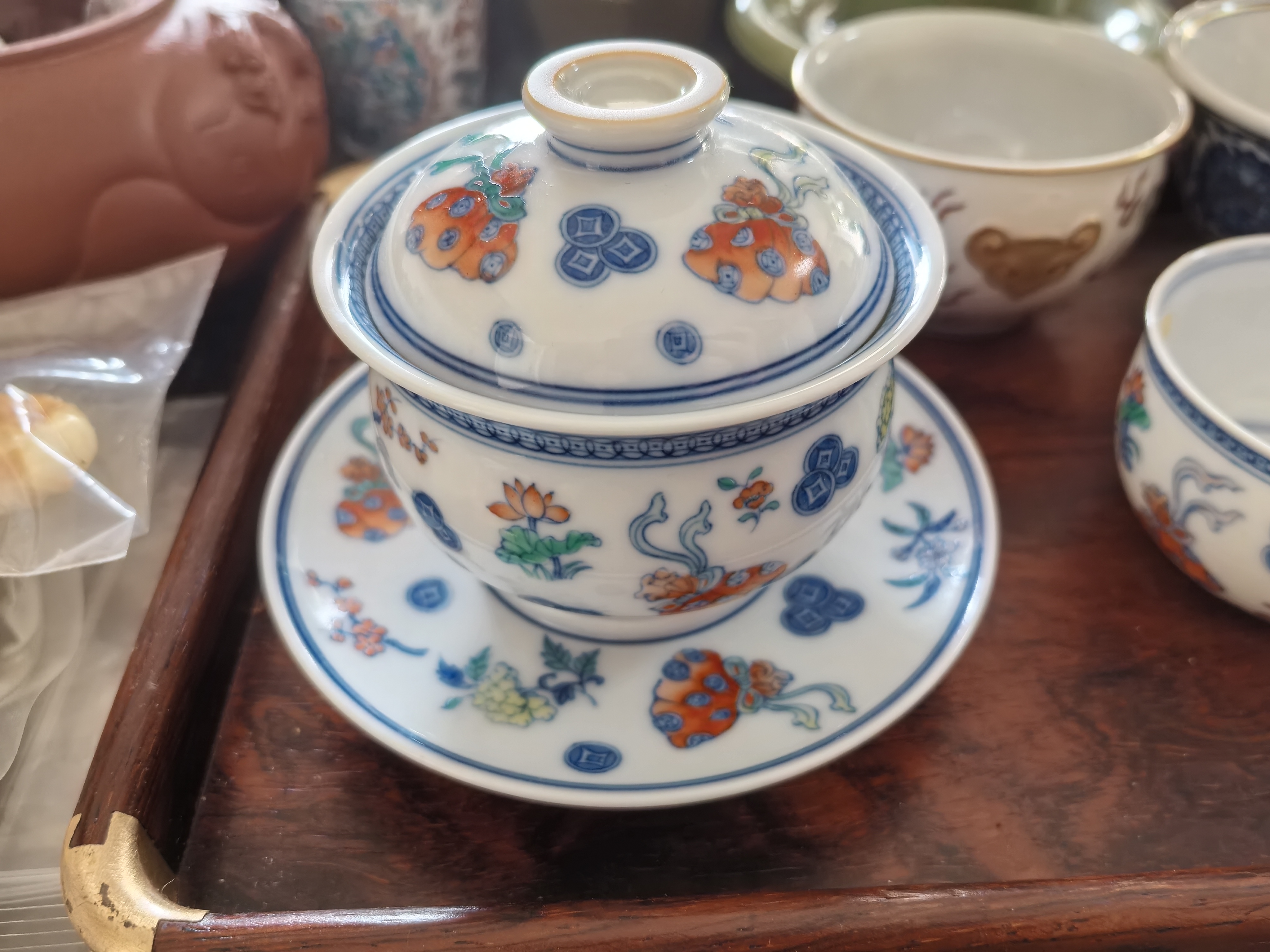 涂杏花老师斗彩钱袋子三才盖碗