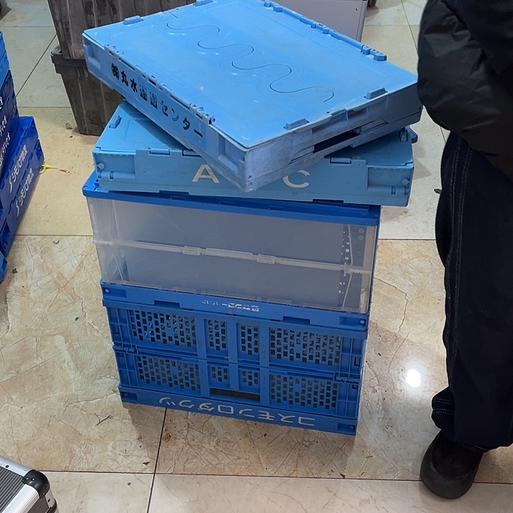 老***作厚款家用五金工具箱2个带盖坏了