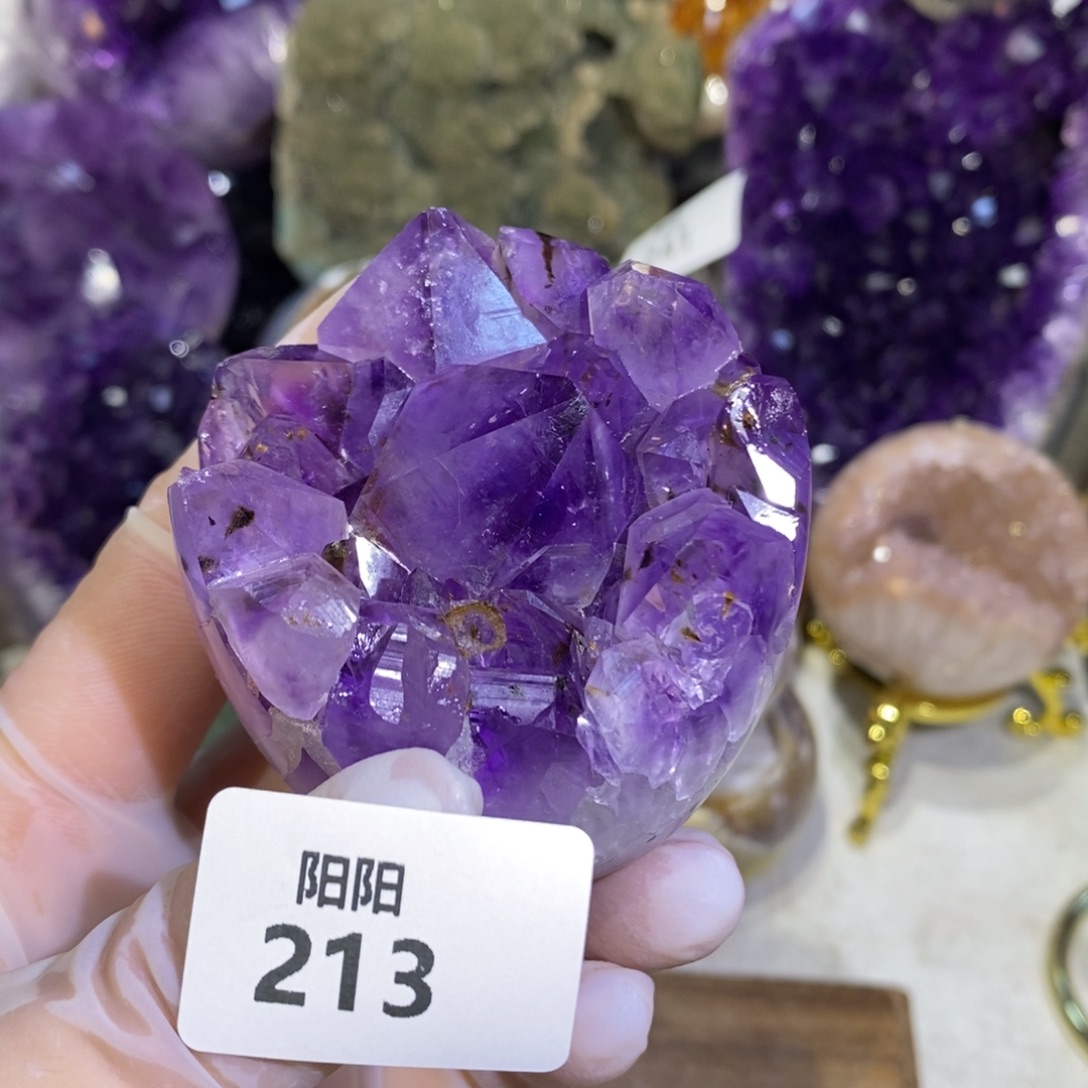 紫晶未镶嵌大型摆件（非配饰）