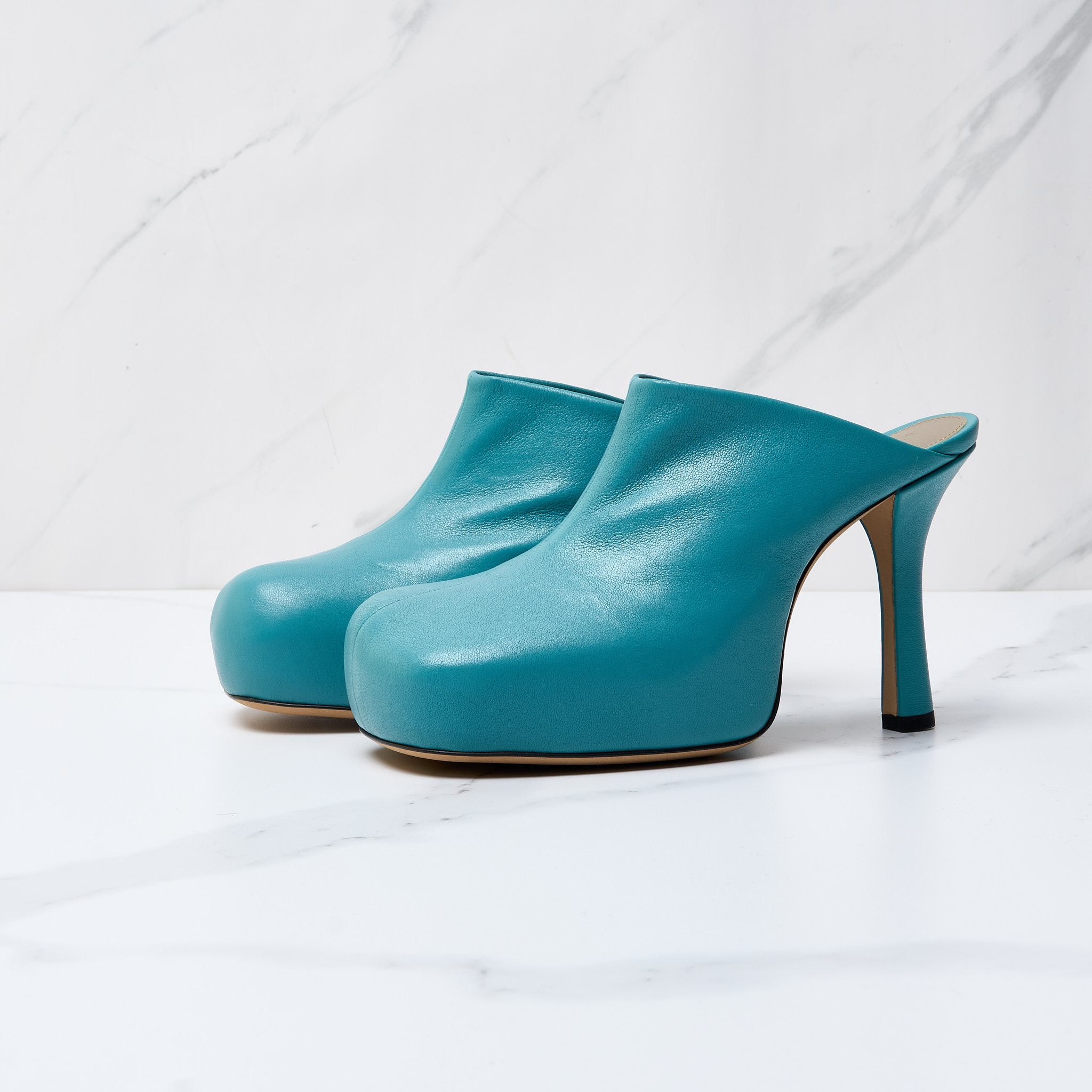 全新未使用 BOTTEGA VENETA/葆蝶家 【瑞池女装】穆勒鞋/BVGS00782