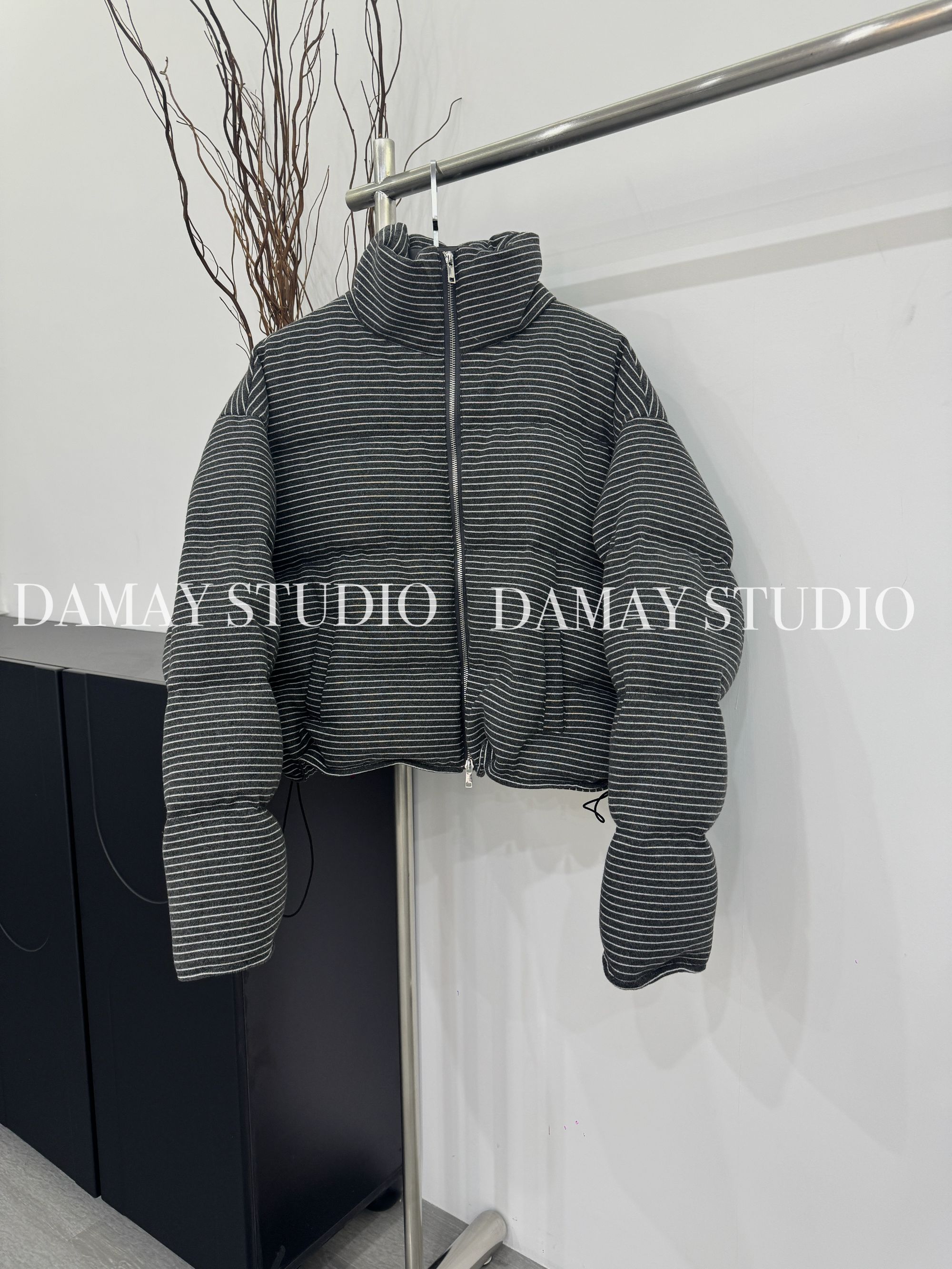 DAMAY推选时尚百搭条纹设计短款羽羽内里外套