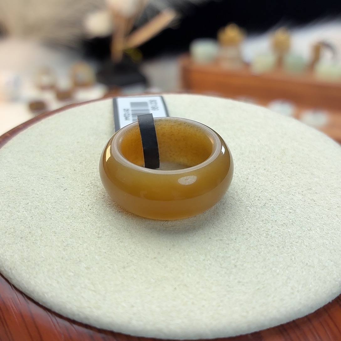 和田玉未镶嵌戒指i127咖糖轮胎16.4mm微瑕