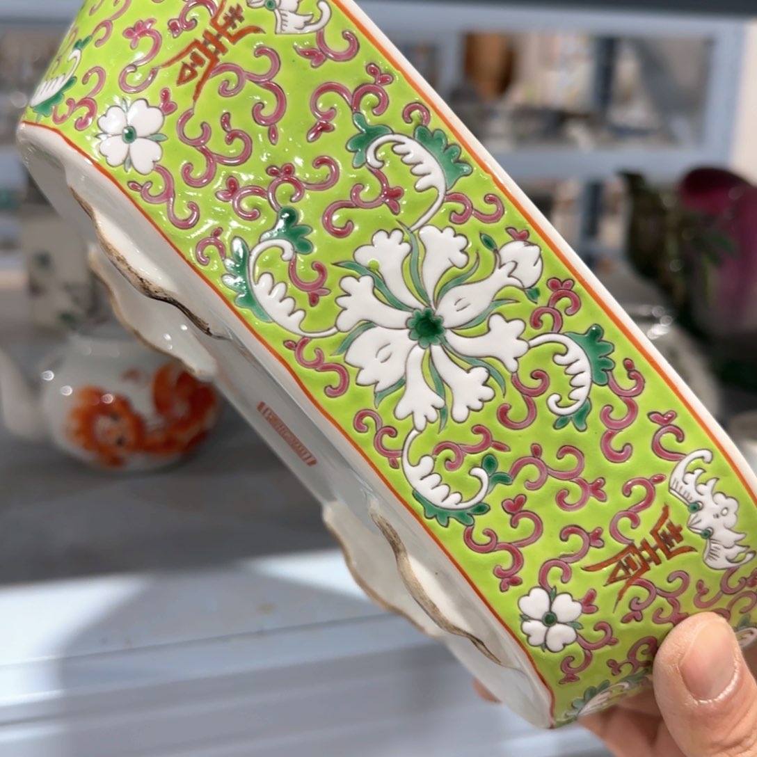 瓷片瓷器和器皿为重点发展