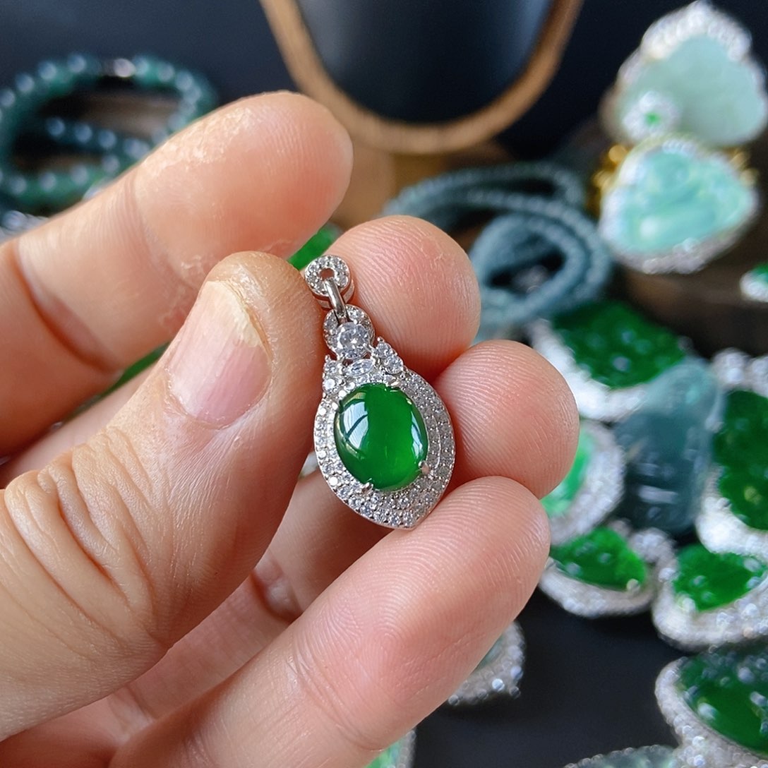 翡翠吊坠(不含链)银S925镶嵌蚊****e051吊坠