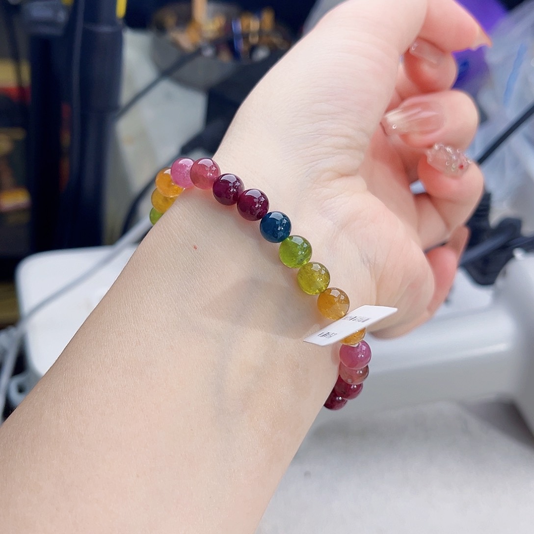 碧玺多样性发一件碧玺未镶嵌