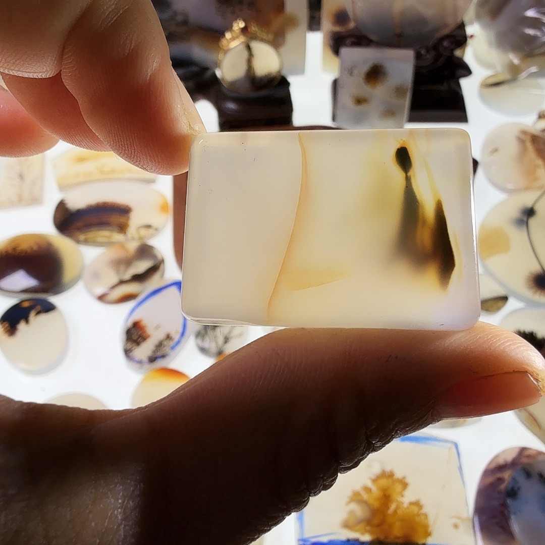 玛瑙/玉髓未镶嵌珠宝半成品