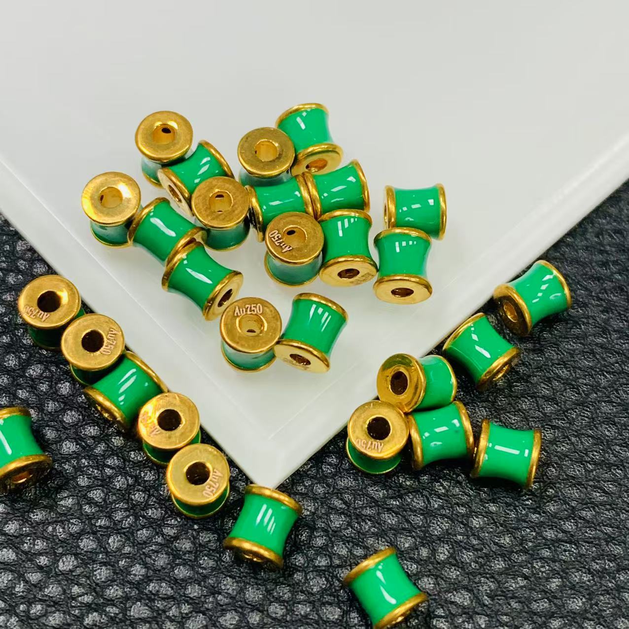 YZ4079-18K金4.8mm左右绿色配件-JS(多样性发其一)