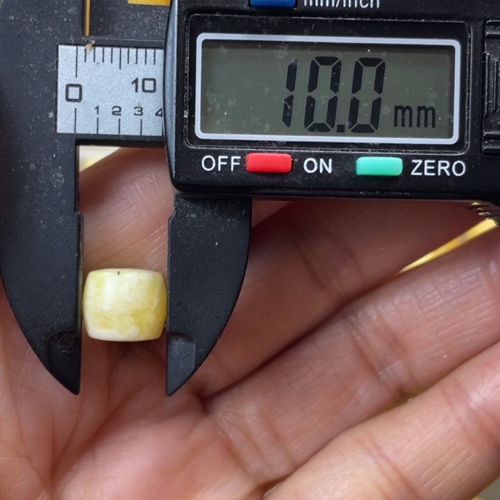 【闪购商品】裸石蜜蜡未镶嵌45杂