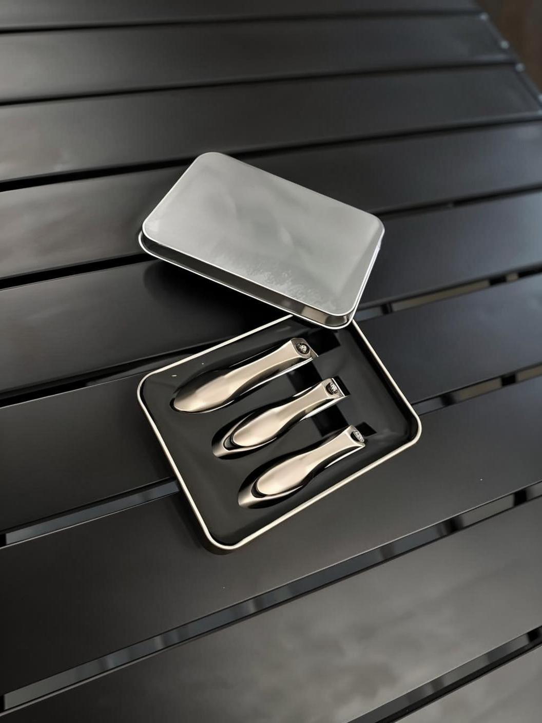 小两人__指甲刀三件套