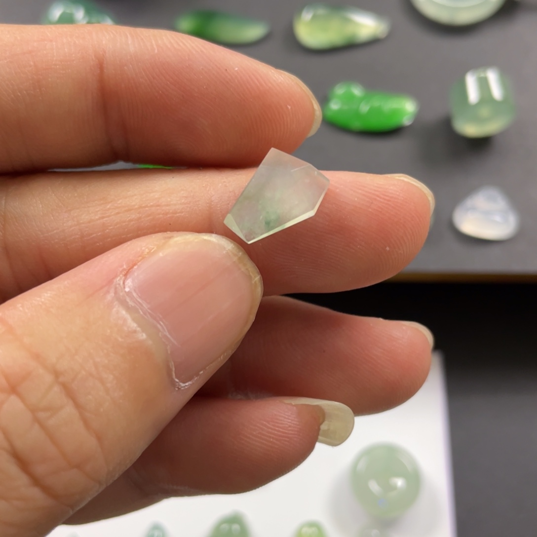 翡翠裸石翡翠裸石