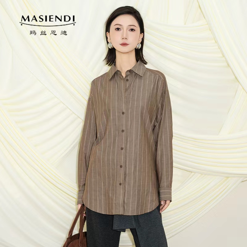 MASIENDI/玛丝恩迪秋季中长宽松撞色条纹时尚长袖衬衣330206
