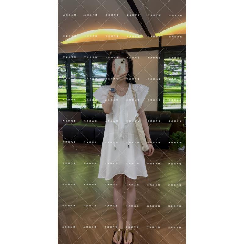 Honey Slurp【清仓】25130 v领短袖 刺绣款连衣裙 象牙白 女款