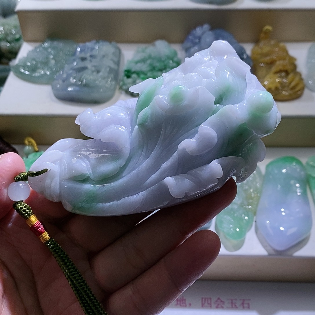 【闪购商品】翡翠颈饰未镶嵌白菜