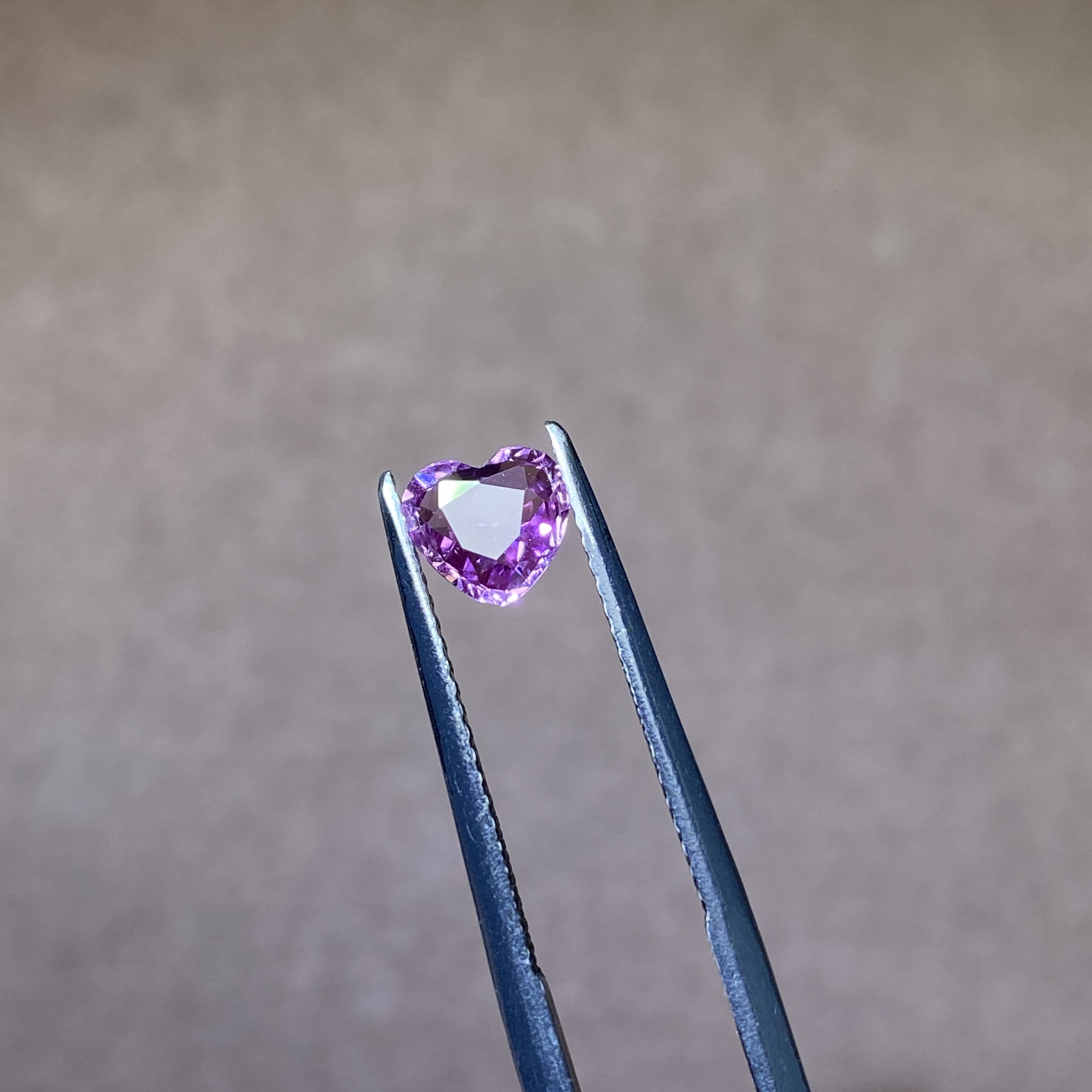 23T1991 无烧紫色蓝宝石 0.81克拉