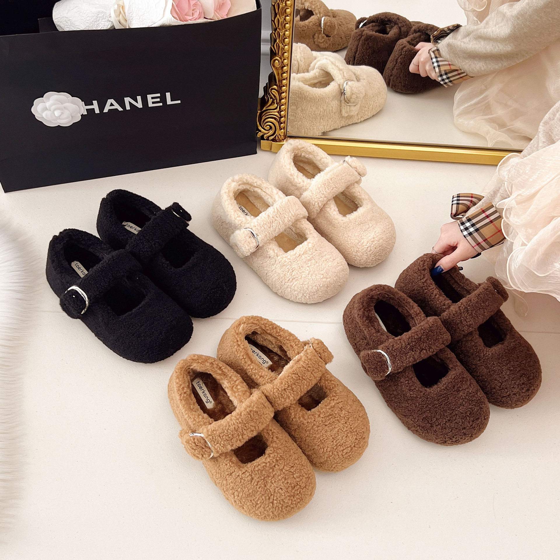 时尚气质白色小香风加绒平底毛毛鞋女2025新款冬季保暖玛丽珍棉鞋