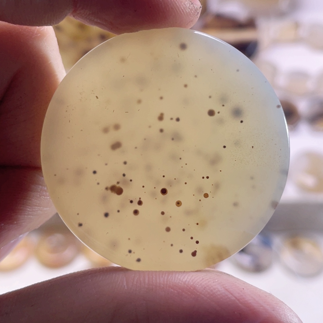 玛瑙/玉髓未镶嵌珠宝奇石