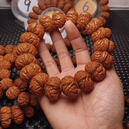 桃核手串路*东龙纹桃核