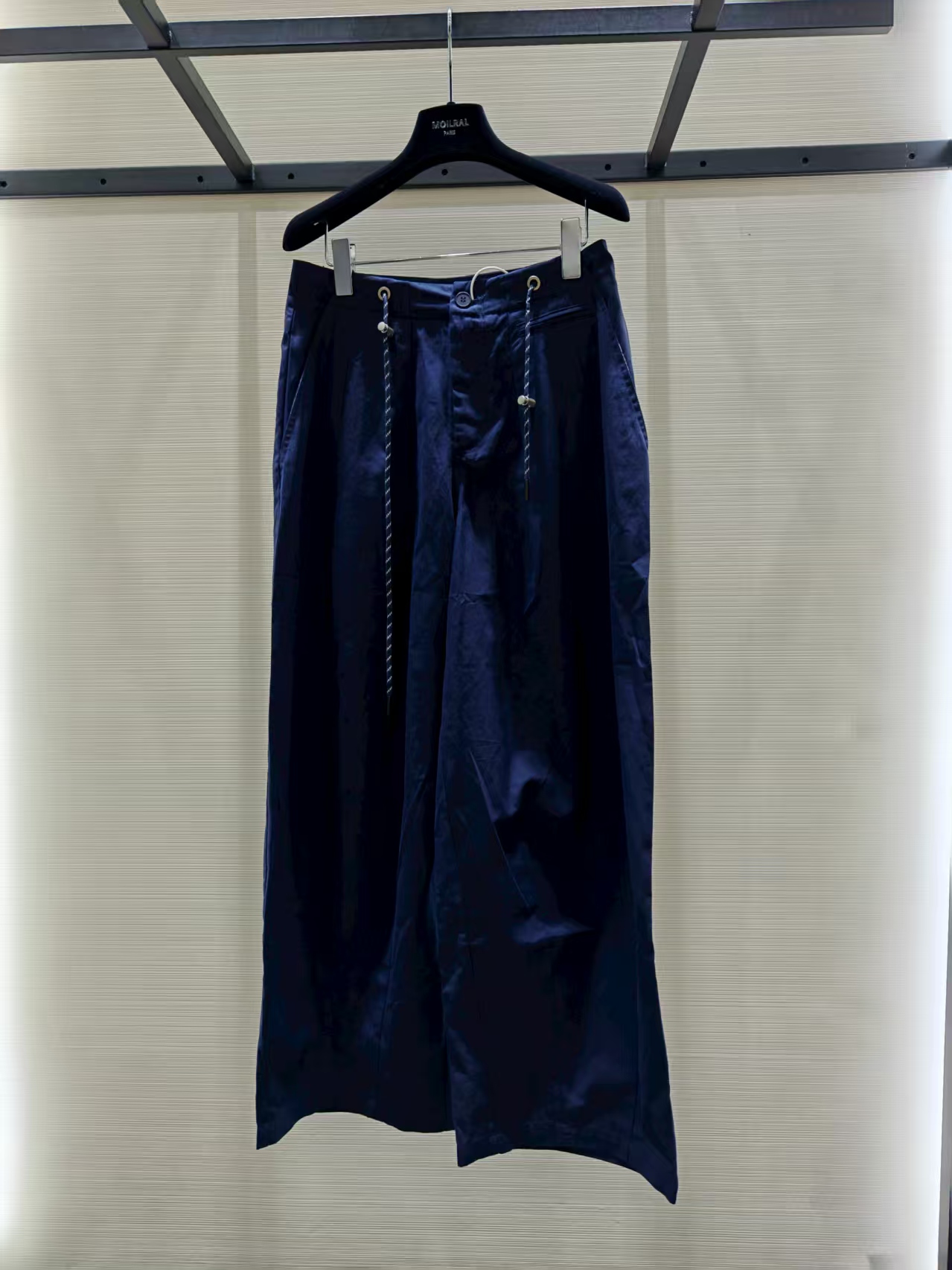 MO 抽绳休闲百搭纯色直筒宽松百搭休闲裤 XM2561588