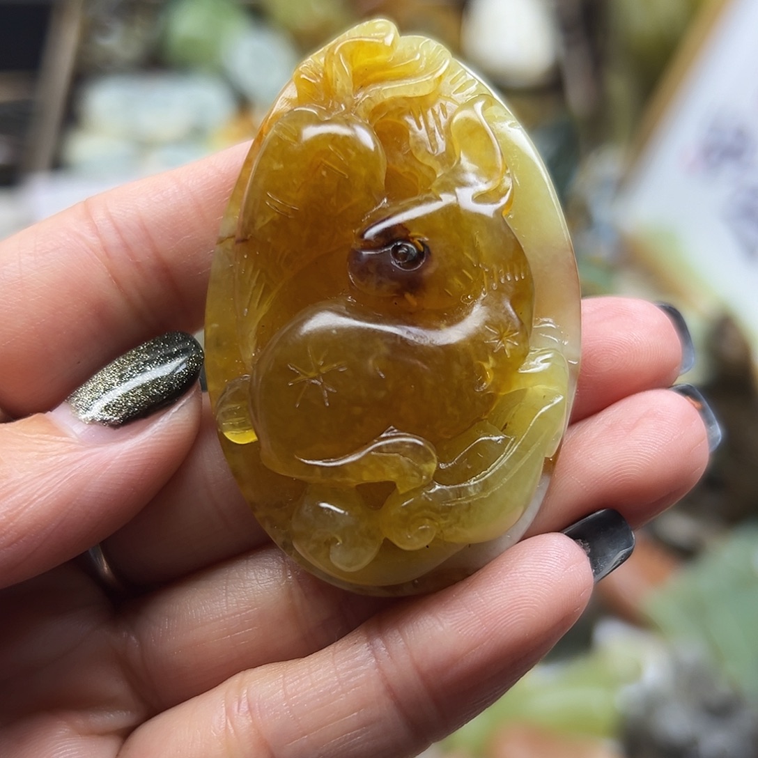 未镶嵌岫玉颈饰玉石王花玉兔兔原皮