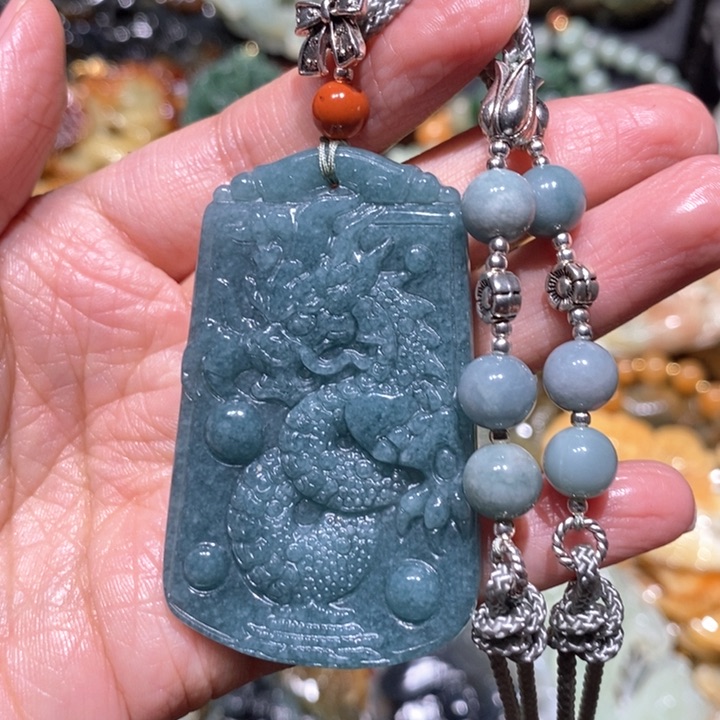 蛇纹石玉毛衣链未镶嵌