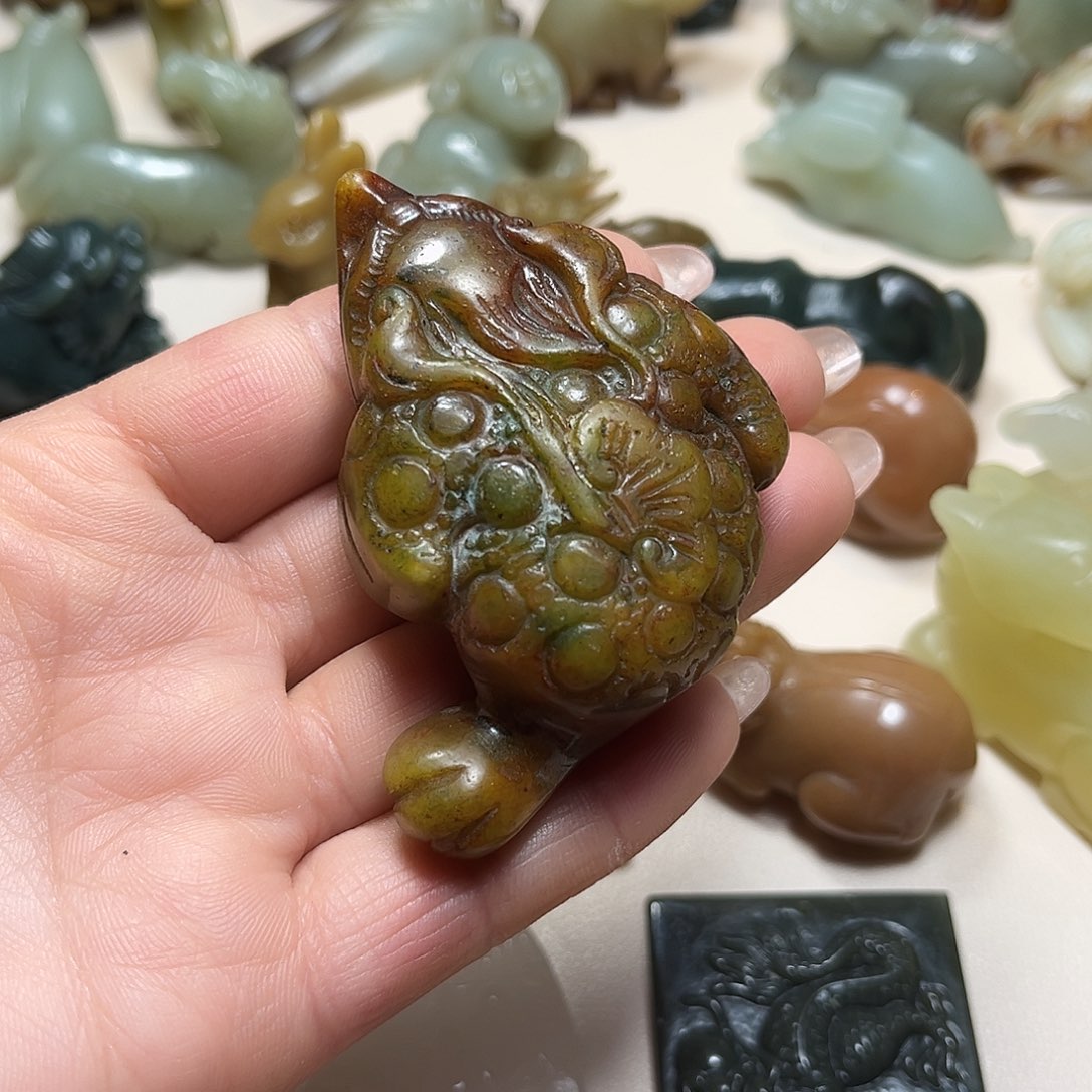 白玉菩提吊坠白玉菩提吊坠