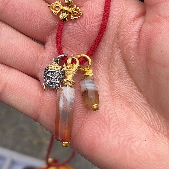 玛瑙/玉髓颈饰未镶嵌