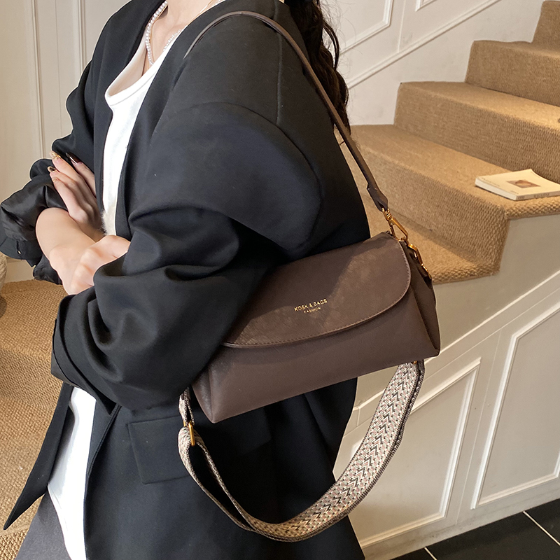 复古小包包2025女秋冬新款百搭气质韩版ins小众设计单肩包斜挎包